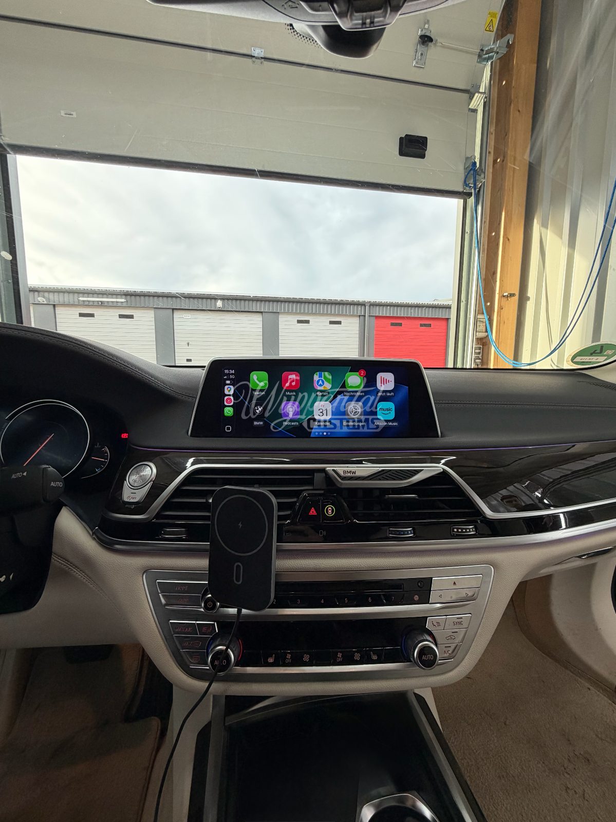 BMW 7er G11 — CarPlay & Android Auto