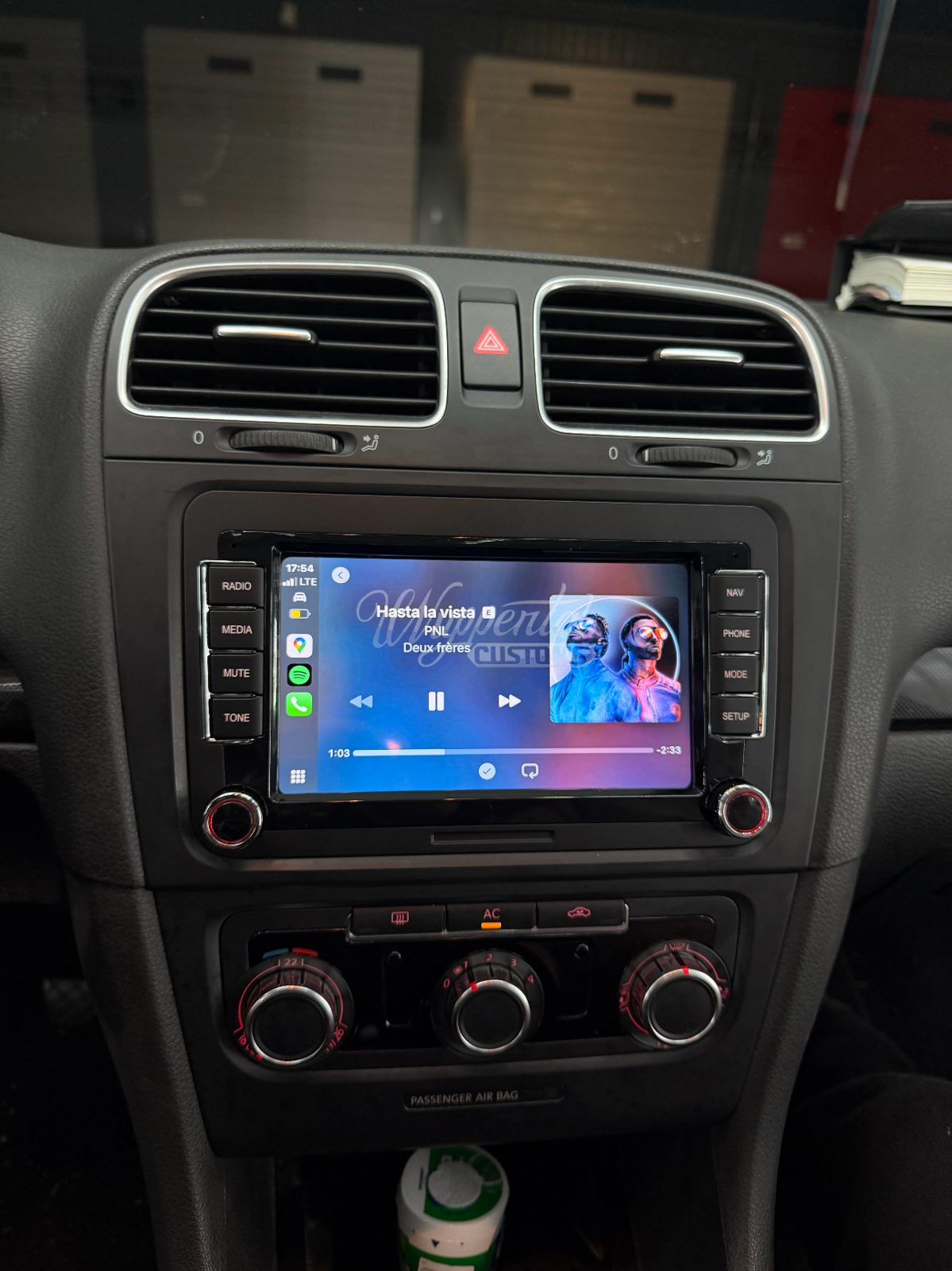 VW Golf 6 — CarPlay & Android Auto